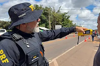 PRF reforça fiscalização em 4 mil quilômetros de rodovias federais durante o Carnaval