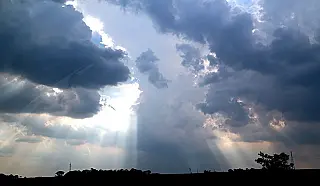 Meteorologia prevê fim de semana com chuva e chegada de nova onda de frio