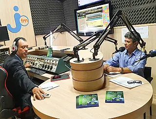 Deputado Rinaldo Modesto foi o entrevistado do Rodeio da Jota FM