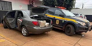PRF apreende quase meia tonelada de maconha e recupera veículo furtado