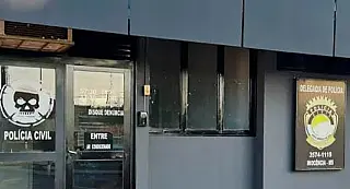 Homem é preso após ameaçar colegas com faca em alojamento de Inocência