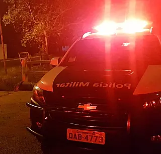 PM cumpre dois mandados de prisão durante abordagem