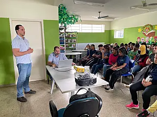 Secretário de Meio Ambiente visita escola Frei Vital de Garibaldi