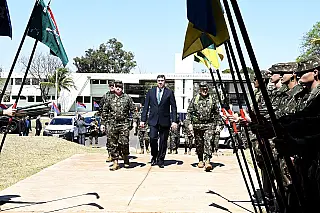 General Alcides Valeriano assume o Comando Militar do Oeste