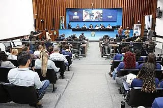 CCJR aprova projetos e mantém 141 matérias em tramitação