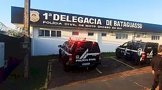 Mulher esfaqueia ex-companheiro após invasão de casa e tentativa de agressão
