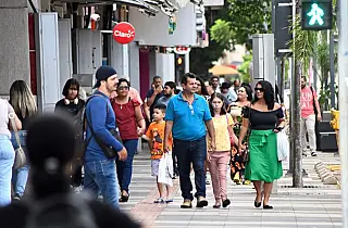 Será que fica aberto? Confira os locais que abrem e fecham nas festas de fim de ano