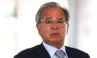 Valor médio de auxílio emergencial será de R$ 250, diz Guedes