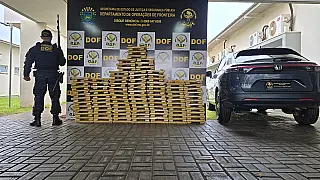 Adolescente é apreendido com carro furtado e 356 quilos de maconha