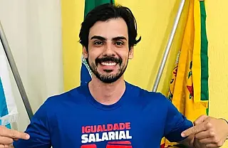 Justiça reverte cassação e Peter Saimon retoma mandato de vereador