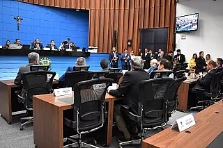 Revisão da remuneração dos servidores deve ser votada em segunda discussão