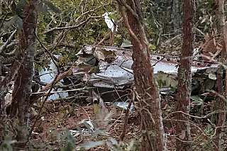 Avião cai após decolagem em Campo Grande e duas pessoas morrem