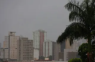 Previsão de tempo instável mantém temperaturas amenas neste domingo em MS