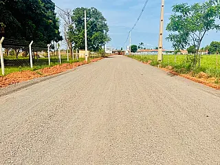 Bairro São João avança na preparação das ruas para receber pavimentação em Aparecida do Taboado