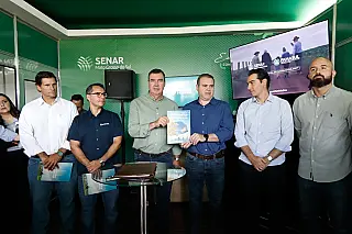Setor produtivo entrega demandas do agro a Riedel