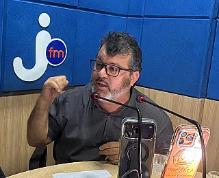 Carlos Bernardo critica salário mínimo e defende mudanças em programas sociais