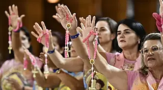Romaria do Terço das Mulheres reúne fiéis no Santuário em Aparecida do Taboado