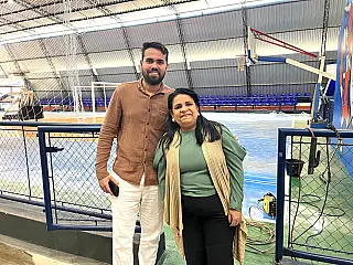 Quadra "Floriscena Laurinda de Castro" passa por revitalização e recebe visita de vereadores