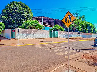 Rua em frente a escola municipal de Selvíria passa a ter mão única