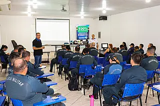 Agentes de trânsito passam por curso de atualização em Aparecida do Taboado