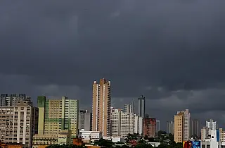 Semana começa com chuva e tempestades, mas tempo pode ficar estável em MS