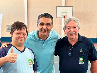 Vereador Herculano Borges participa de caminhada em apoio à conscientização sobre o autismo