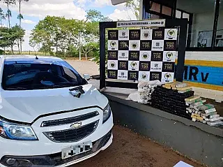 Cearense foi preso pela PRE com droga, arma  e munições ente Caarapó e Amambai