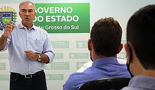 Em reunião com engenheiros da Agesul, Reinaldo Azambuja cobra foco na manutenção de rodovias.