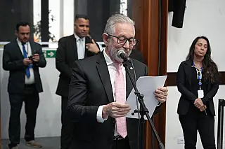 Projeto de Antonio Vaz leva Banco Vermelho às ruas