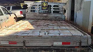 DOF apreende quase 500 kg de maconha em pneus de trator e fundo falso de veículo