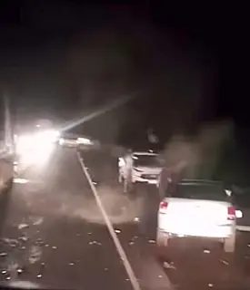 Acidente entre Saveiro e caminhão é registrado na BR-376 entre Culturama e Lagoa Bonita