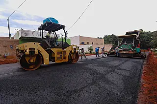 Campo Grande abre licitação para asfalto e drenagem em dez bairros da Capital
