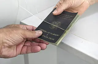 Motoristas e auxiliares de produção lideram lista com 4.520 vagas oferecidas pela Funtrab
