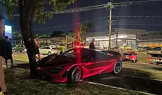 McLaren de R$ 3 Milhões se Envolve em Colisão na Avenida Afonso Pena