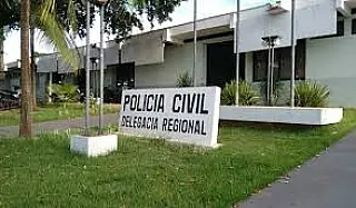 Motorista embriagado arrasta motocicleta após colisão em Paranaíba