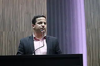 Carlos Henrique Defende colega Fá em requerimento sobre escola Porfíria