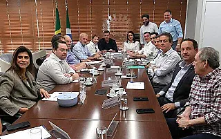 Eduardo Riedel lidera alinhamento de investimentos com bancada federal