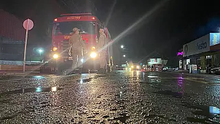 Derramamento de óleo em Sidrolândia após ônibus perder tampa do tanque de combustível