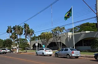 Prefeitura pública Decreto com medidas de prevenção contra o coronavírus