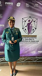 Capitã Ana Karla é agraciada com medalha em Campo Grande