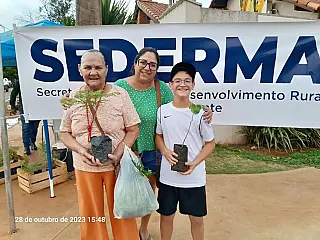 Mais de dez mil mudas de árvores nativas foram distribuídas em 2023