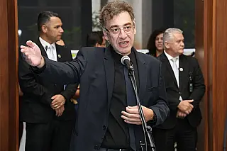 Projeto institui garantias às crianças com deficiência nas escolas