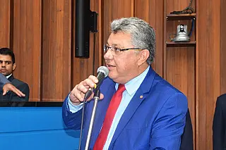 Projeto de Evander que inclui militares em programa de vacinação segue para sanção