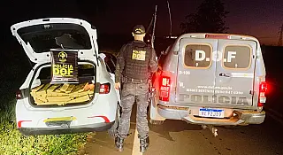 DOF apreende carros carregados com pneus e cigarros