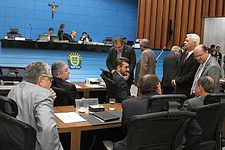 Deputados devem votar dois vetos e dois projetos na sessão desta quarta-feira