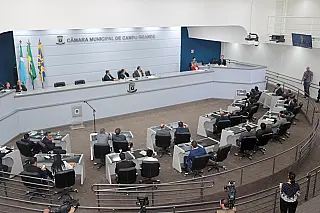 Câmara Municipal reabre com apelo de prefeito por entendimento