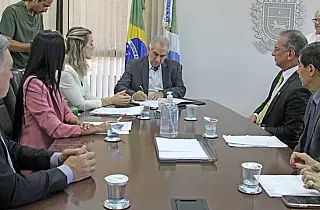 Governador sanciona lei das Alternativas Penais para ampliar ressocialização de presos em MS
