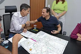 Coronel David articula e Riedel autoriza projeto executivo para asfaltar MS-441