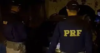 PRF apreende 870 Kg de maconha e skunk na BR-463