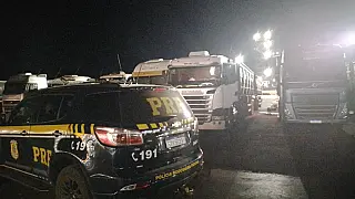PRF apreende 450 mil maços de cigarros contrabandeados em Sidrolândia